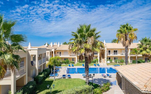 Family Holiday Apartment - Centrally Located - Vale de Parra