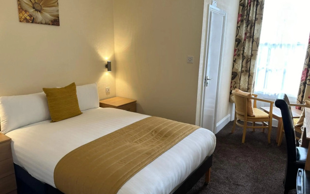 The Clifton Hotel