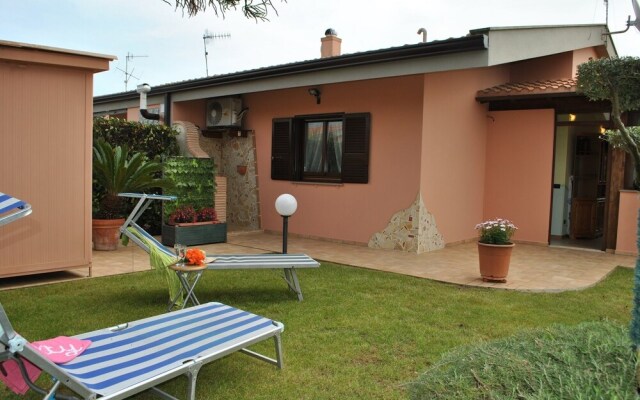 Holiday House for 6 Persons Near the Beach