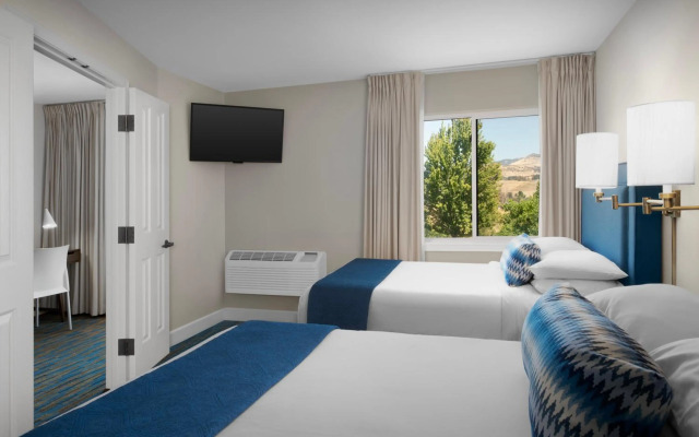 Ashland Hills Hotel & Suites