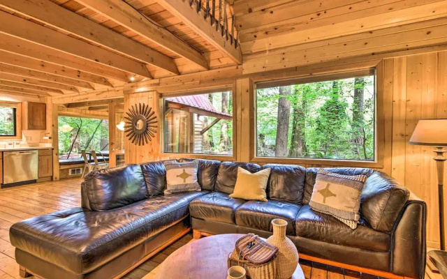Three Enchanting Riverfront Cabins: Hot Tub Access