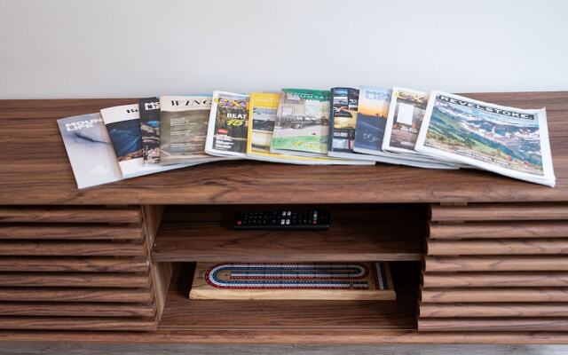 Wildflower Retreat-Revelstoke Vacations