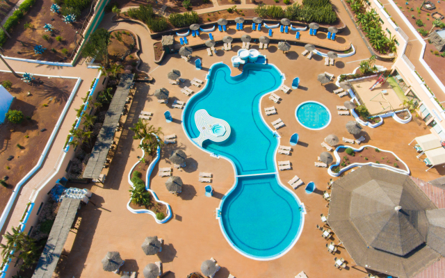 HL Club Playa Blanca Hotel