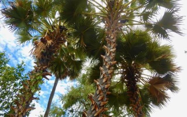 Pantai Paris Homestay