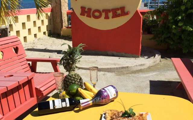 Tropical Paradise Hotel