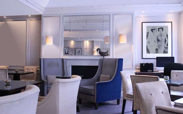 The Waldorf Hilton, London