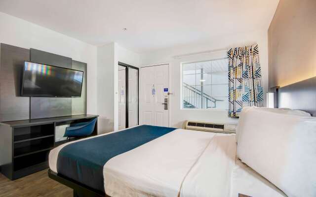 Studio 6 Ocean Springs, MS