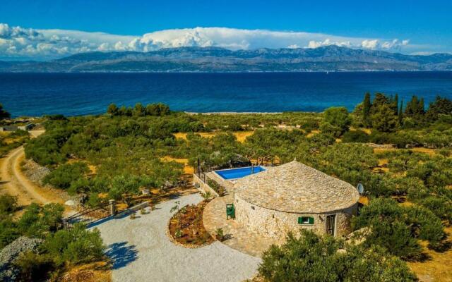 Beautiful villa Big Hobbit 1