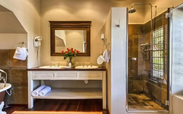 Ikhaya Safari Lodge