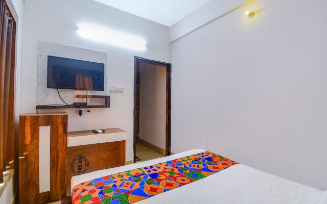 Fabhotel New Dream Palace