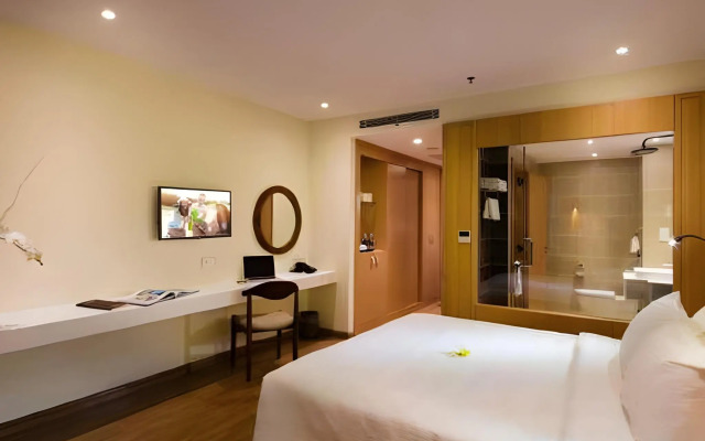 Starcity Hotel & Condotel Beachfront Nha Trang