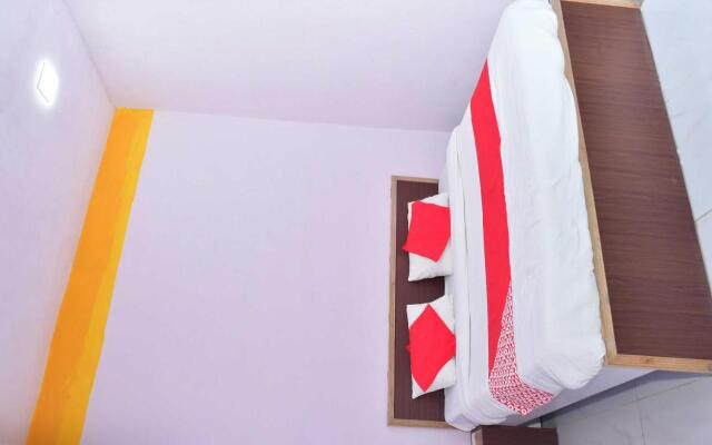 Oyo 80546B Blu Star Guest House