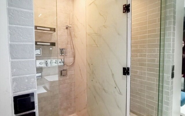 Inotel Suite