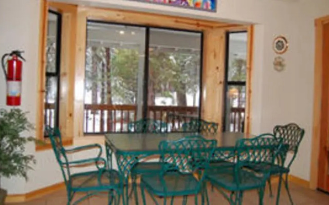 RedAwning Cabin #93 Doyles Mountain