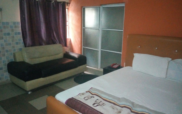 Da 411 Hotel