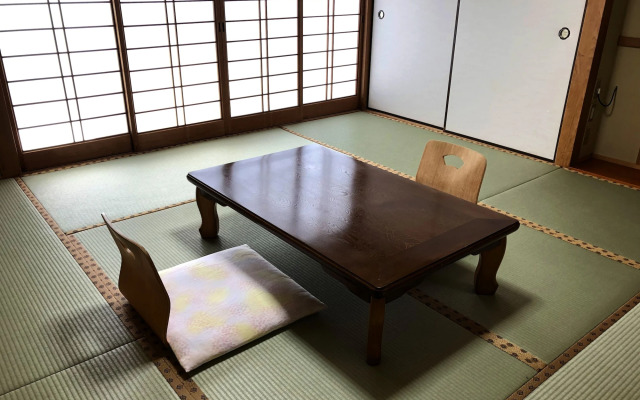 Hasuwa Inn