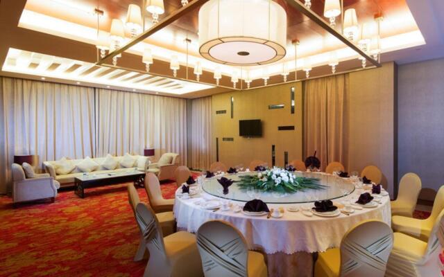 The Grand Plaza Hotel