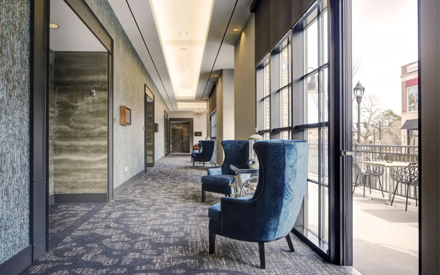 Archer Hotel Boston/Burlington