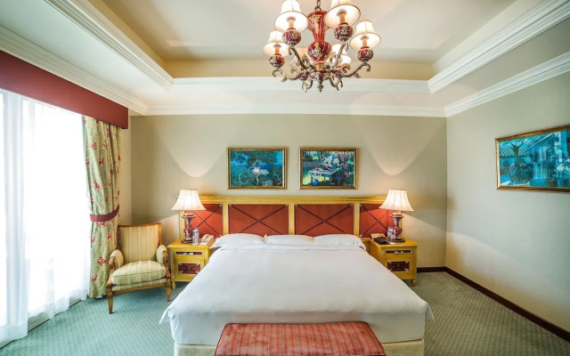 Al Raha Beach Hotel Villas