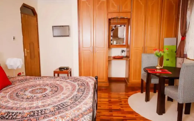 Sherry Homes Qwetu Studio