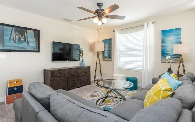 4797 Kings Castle Circle