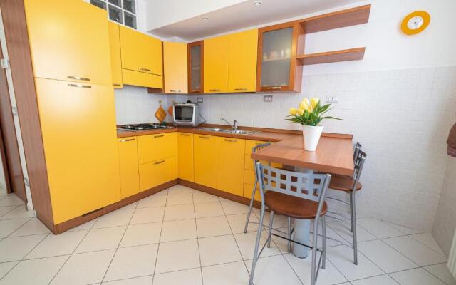 Terrazza del Gelsomino with terrace and open view