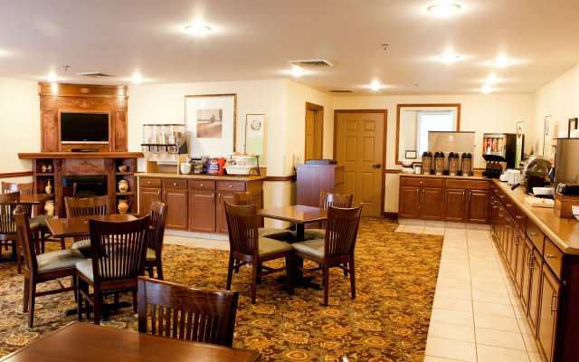 Country Inn & Suites by Radisson, Georgetown, KY