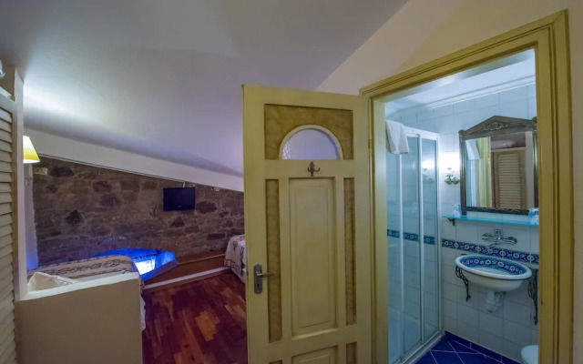 Assos Nazlihan Hotel - Special Class