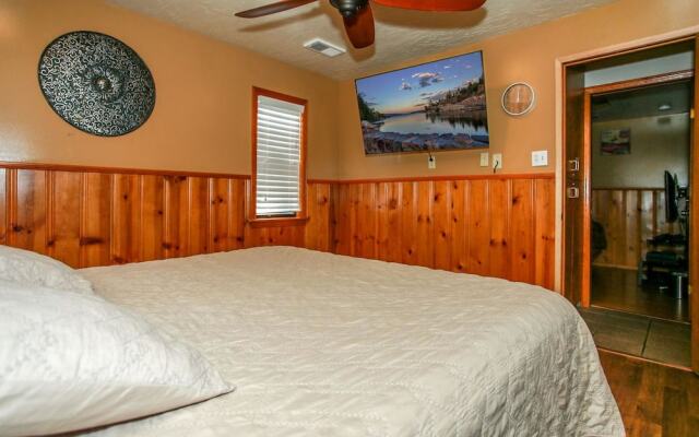 Cozy Bear Lodge