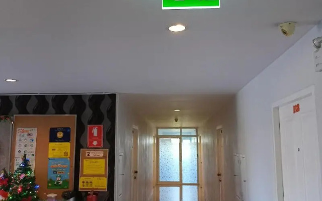 Room 9 Residence - Adult Only