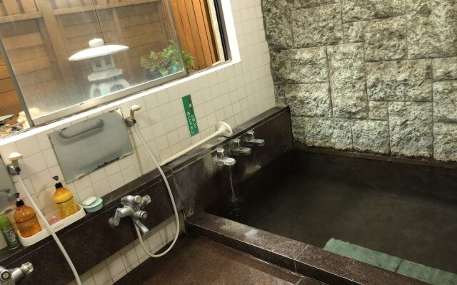 Yugawara Onsen Ryokan Greenso