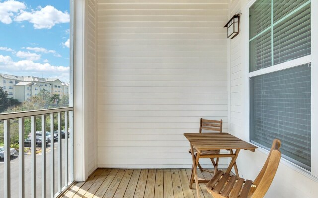 Axis West Luxury Apartments