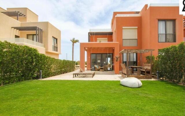 Luxurious 3br Lakefront Town-House (Tawila)