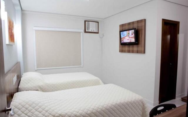 Serras Hotel