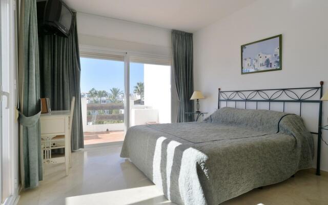 Costalita Penthouse in Estepona