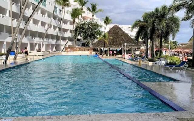 The paradis of hamaca resort
