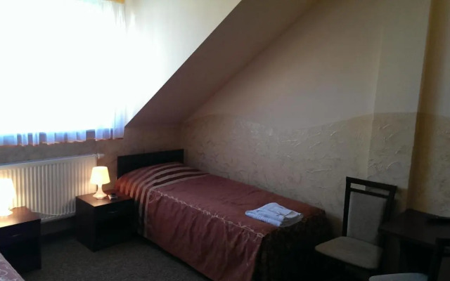 Hotel & Restauracja Okrąglak