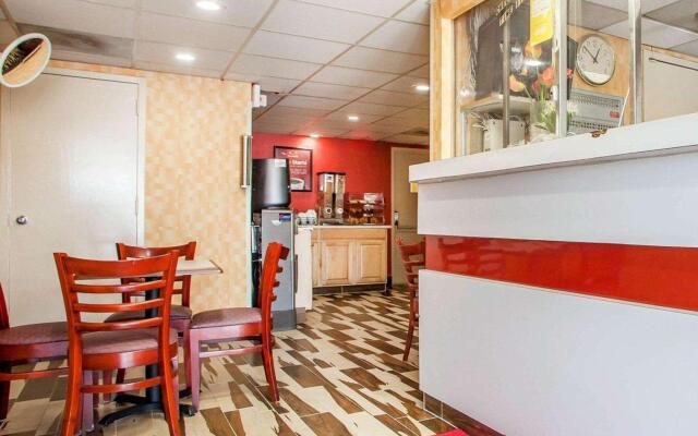 Days Inn by Wyndham Jersey City / NYC Area