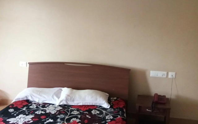 Mascot Paradise City Hotel