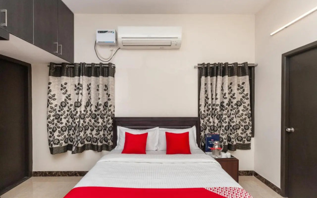 OYO 28257 Skye Service Apartments