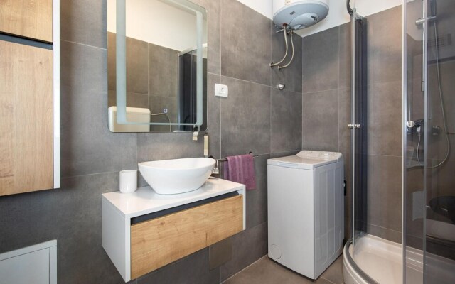 Nice Apartment in Rijeka With Wifi and 1 Bedrooms