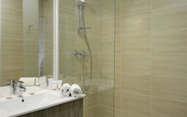 Cozy holiday home with terrace surrounded by vineyards