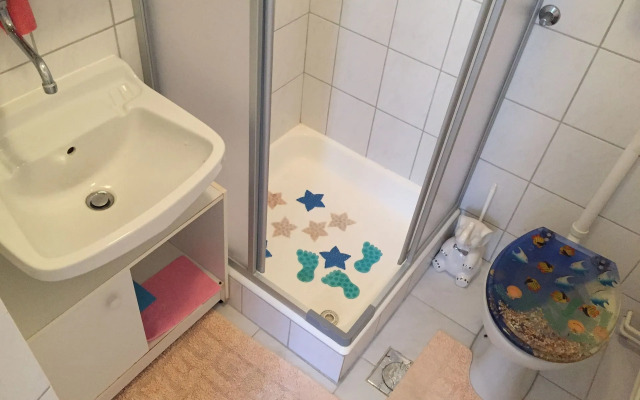 Room Makaj - 80 m from the beach : R1 Cove Basina (Jelsa), Island Hvar