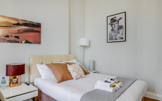 1 Lexham Gardens Hotel