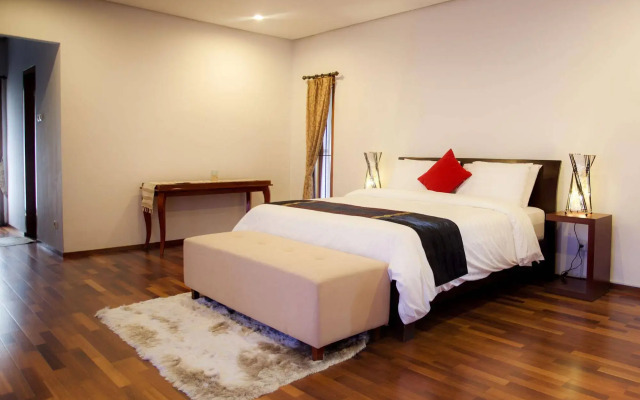 Kirei Mountain View 7BR Villa with a Private Pool