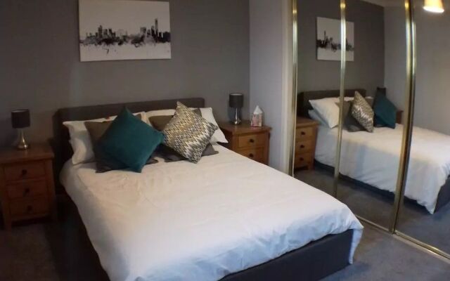Two Bedroom Apartment Near Haymarket