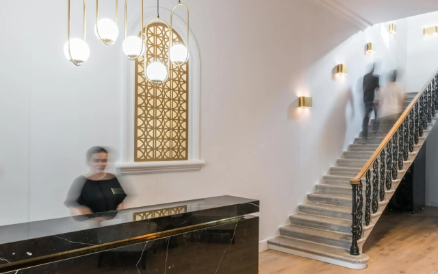 S Paul Hotel