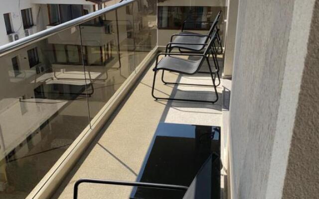 COSTIN APARTMENTS C&C Residence 2