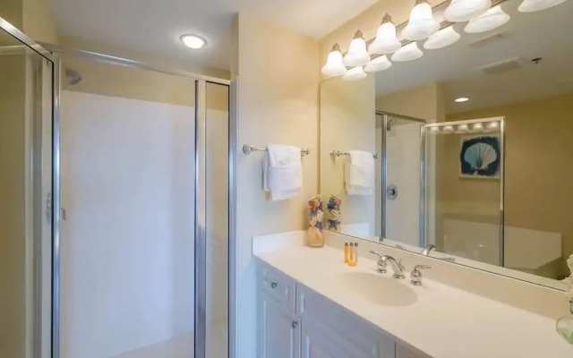 Harbor Landing B0402