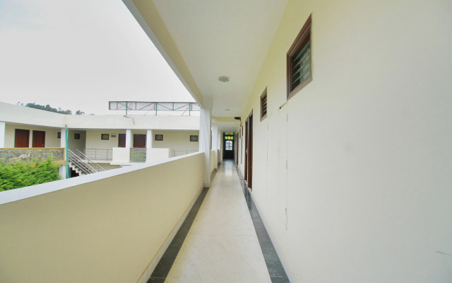 OYO 4427 Hotel Gaylord